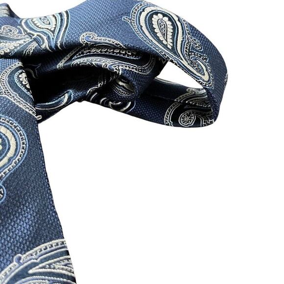 Jos A Bank Heritage Collection Mens 100% Silk Navy Paisley Neck Tie 59" x 3" - Picture 4 of 16